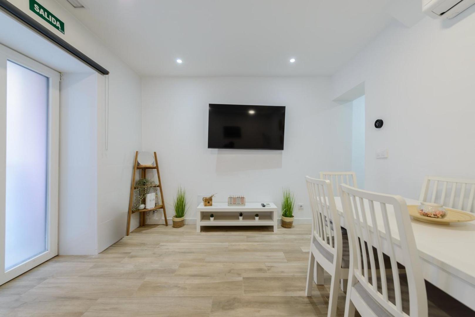 Guestready - Lindo Estudio Cerca Puerta De Toledo Madrid Exterior photo